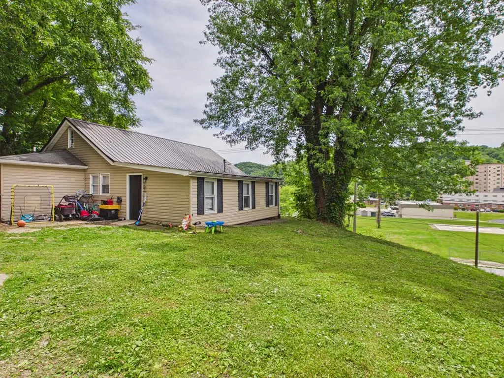609 Third Street, Paintsville, KY 41240 - #1
