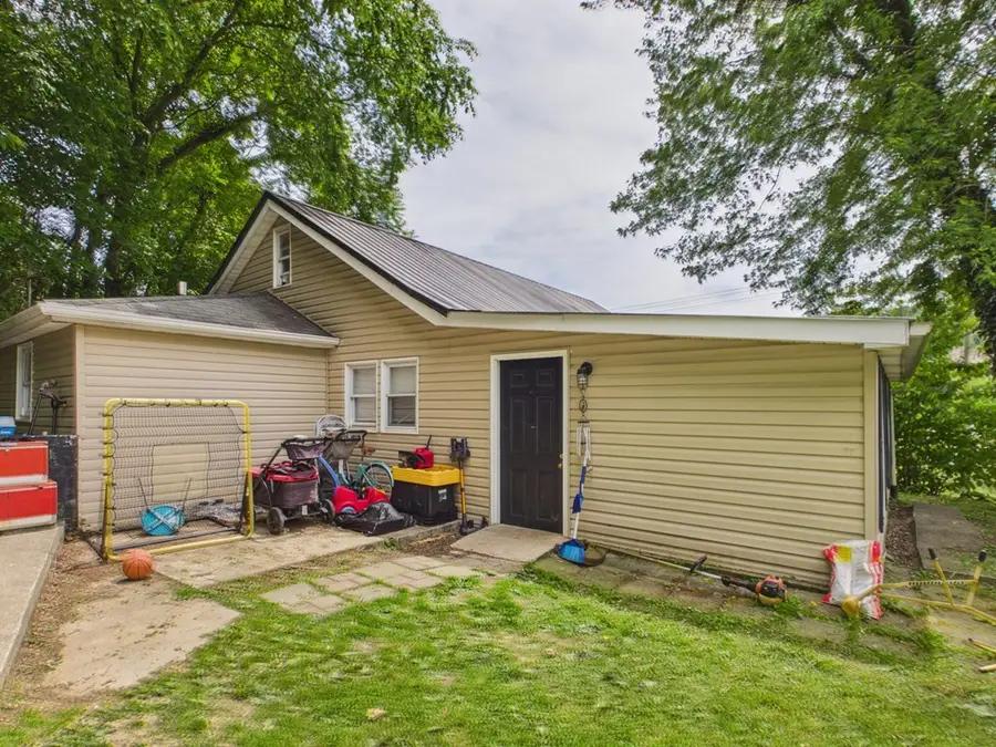 609 Third Street, Paintsville, KY 41240 - #2