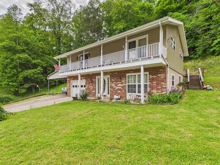 77 Mckenzie Addition, Van Lear, KY 41265 - #3