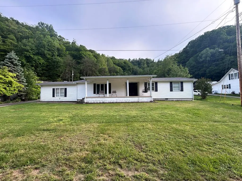 107 Big Sandy Shrine Rd, Hagerhill, KY 41222 - #1