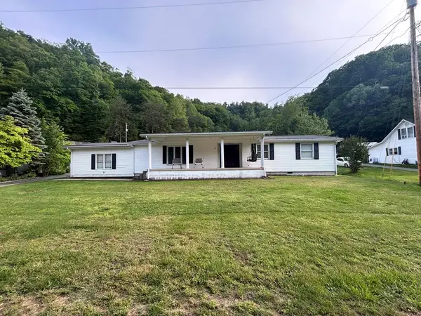 107 Big Sandy Shrine Rd, Hager Hill, KY 41222