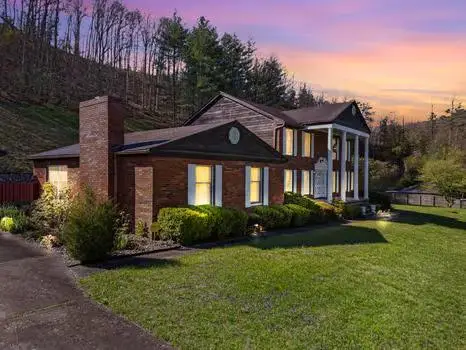 152 Daniels Creek, Banner, KY 41603