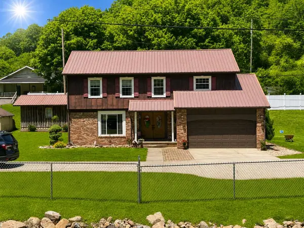 15 Walace Rd, Elkhorn City, KY 41522