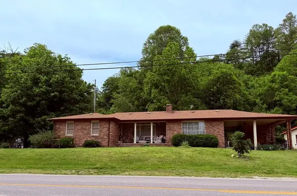 297 Ky Route 172, Staffordsville, KY 41256