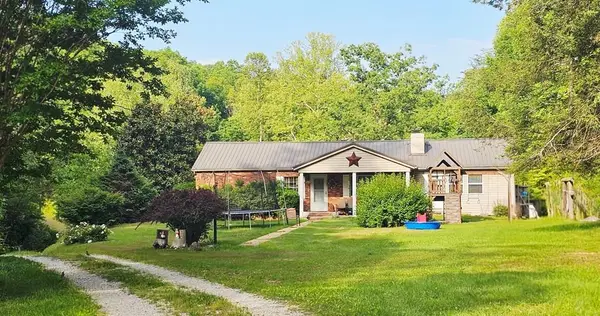 1530 Fuller's Ridge Rd, Louisa, KY 41230