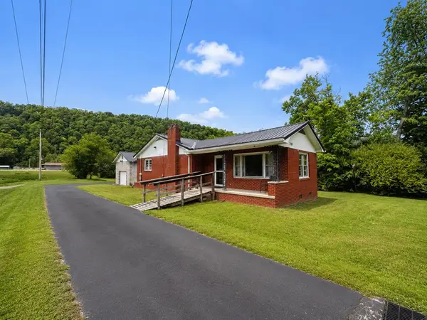 300 E Main Street, Stanville, KY 41659