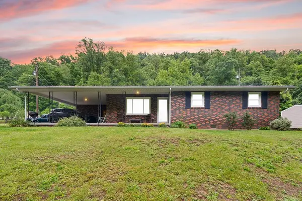35 Rocky Hill Circle, Hazard, KY 41701