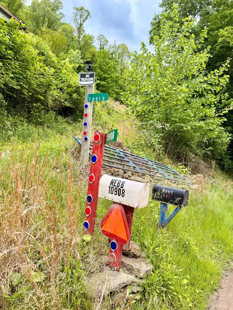 10908 River Front Rd, Belfry, KY 41514 - #3