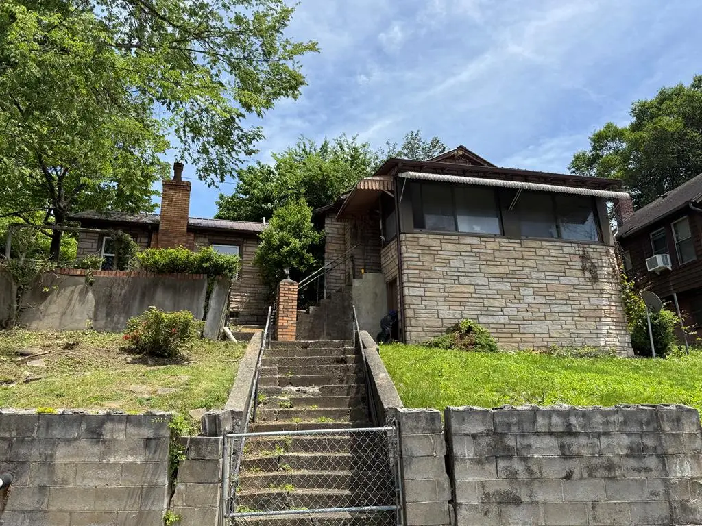 124 Laurel, Hazard, KY 41701 - #1