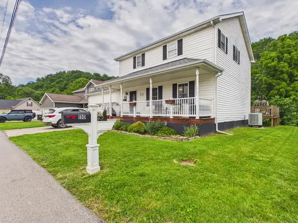 110 Cherokee Drive, West Van Lear, KY 41268