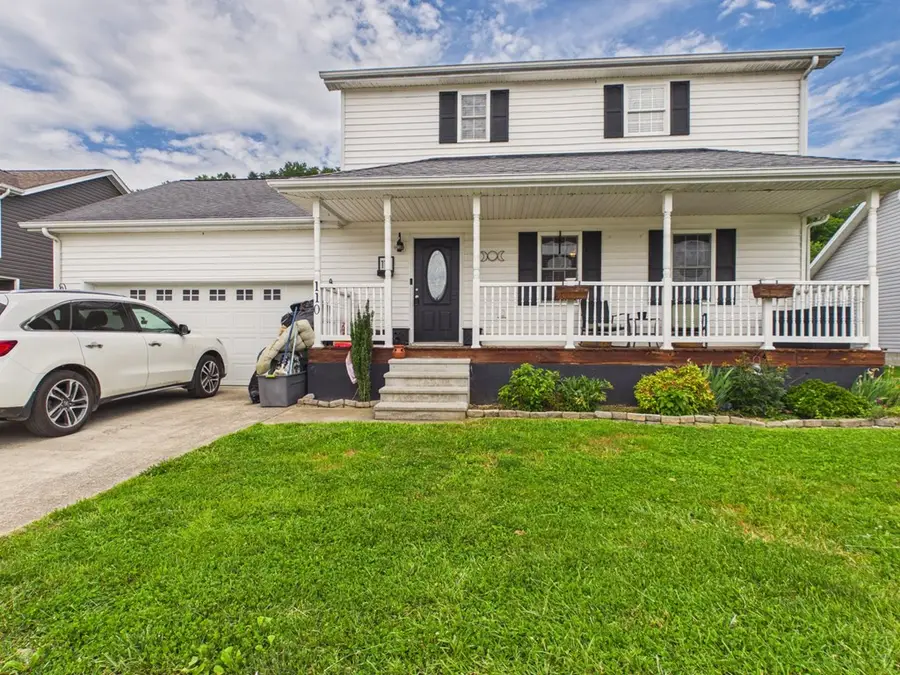 110 Cherokee Drive, West Van Lear, KY 41268 - #2