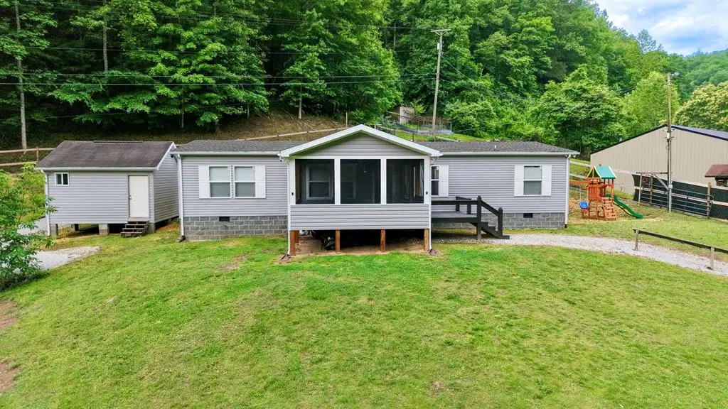 3521 Left Fork Of Island Creek, Pikeville, KY 41501 - #1