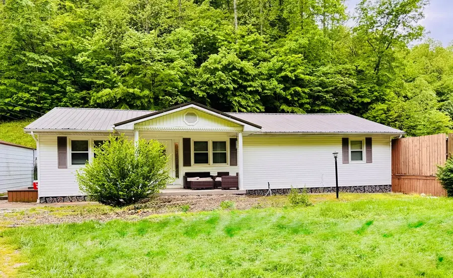 1621 Caudill Fork Road, Oil Springs, KY 41238 - #2