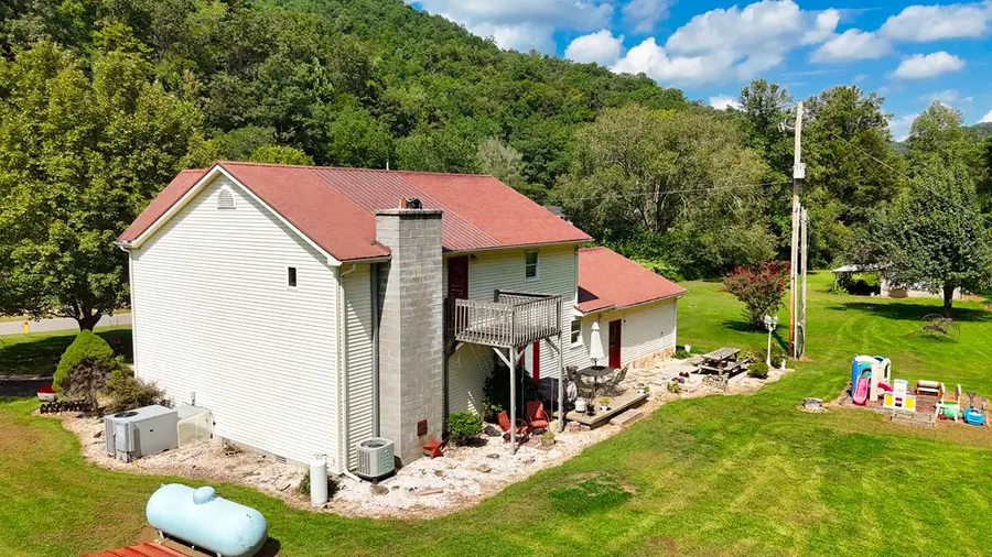 8197 Speight Road, Virgie, KY 41572 - #3