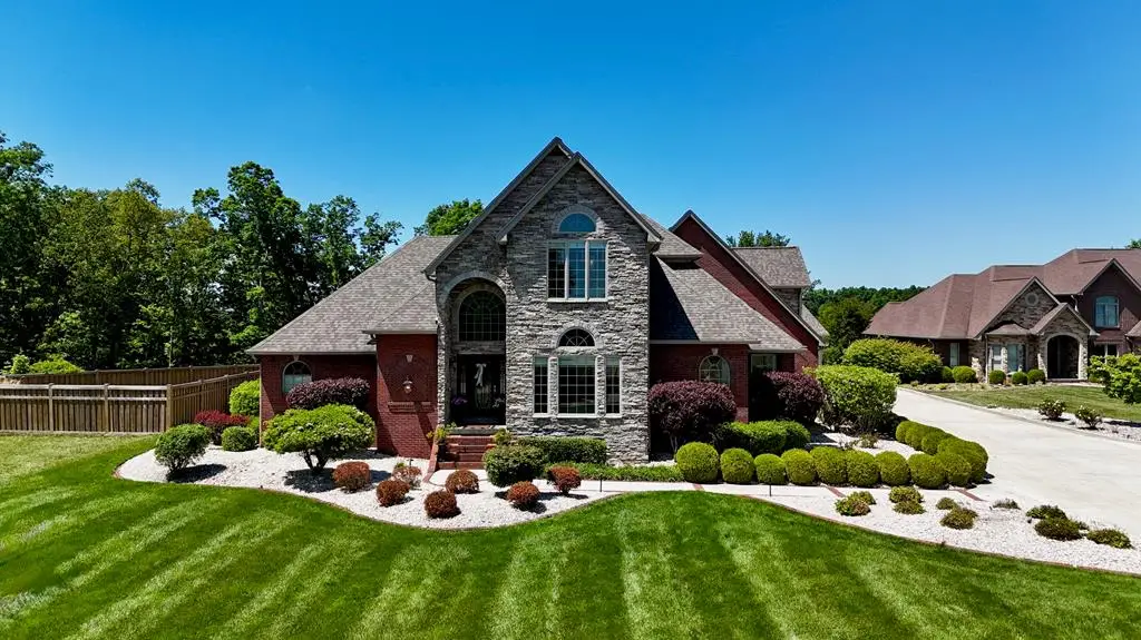 49 Crestwood Circle, Prestonsburg, KY 41653 - #1