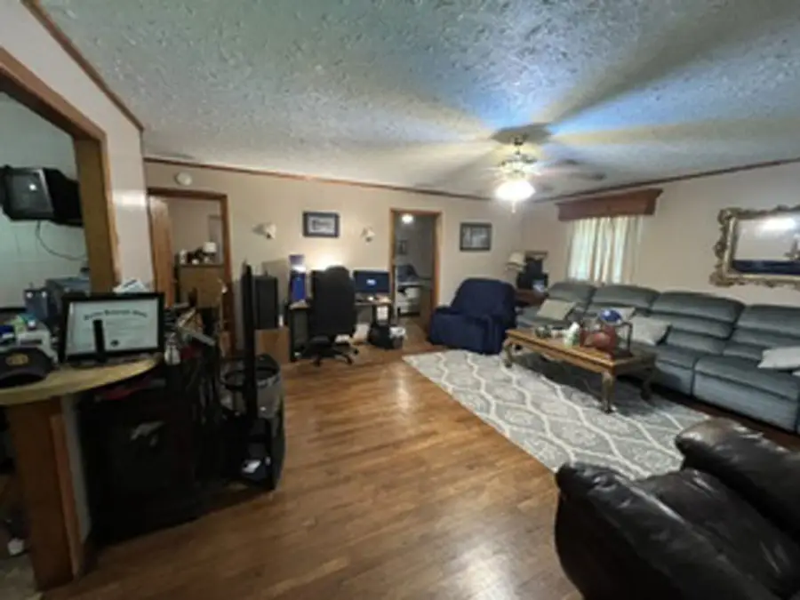 90 Glen Dr, Risner, KY 41031 - #2