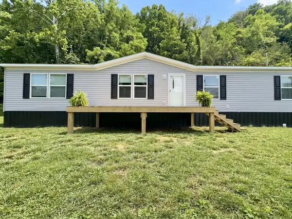 56 Osborne Lane, Eastern, KY 41622