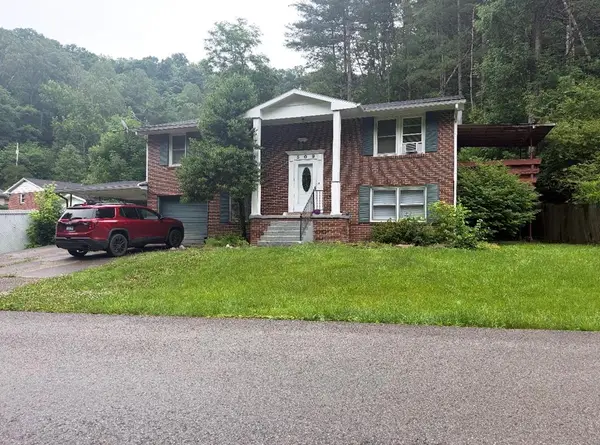 509 William Henry Dixon Blvd, Paintsville, KY 41240