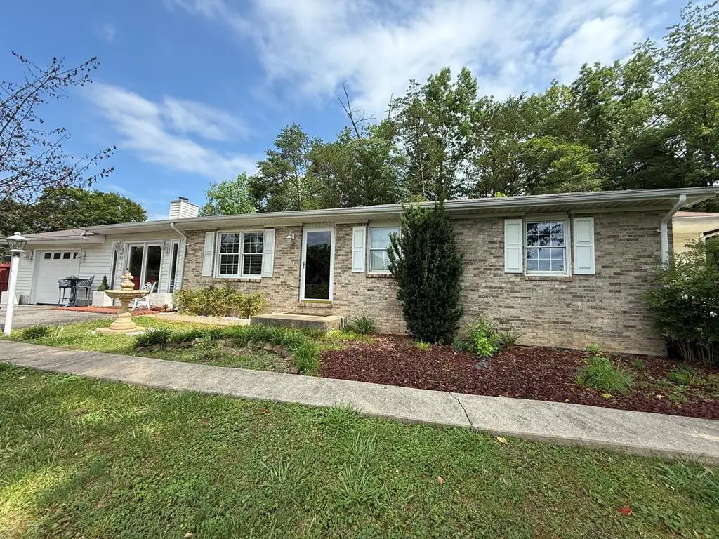 384 Pine Ridge, Harold, KY 41635 - #1