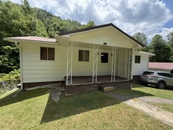 1722 Spruce Pine Rd., Garner, KY 41817