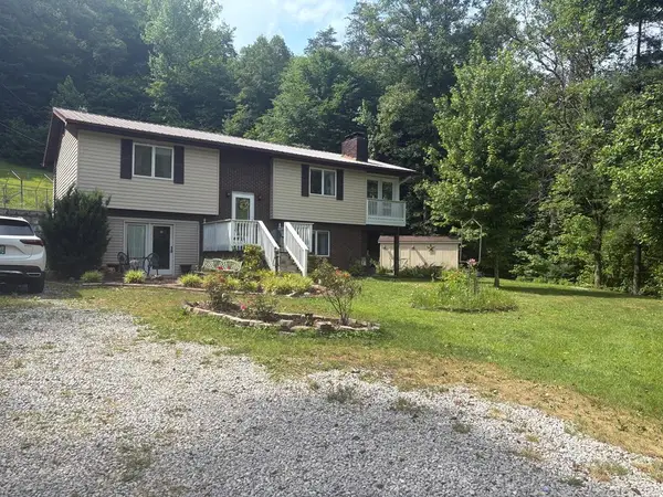 2006 Ky Rt 825, Hager Hill, KY 41222