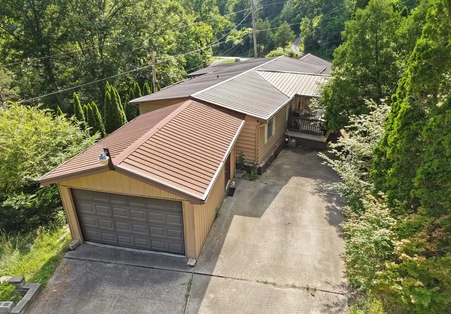 2126 Ky Hwy 451, Hazard, KY 41701 - #2