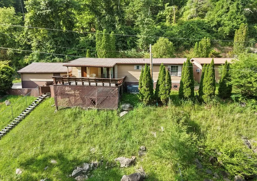 2126 Ky Hwy 451, Hazard, KY 41701 - #3