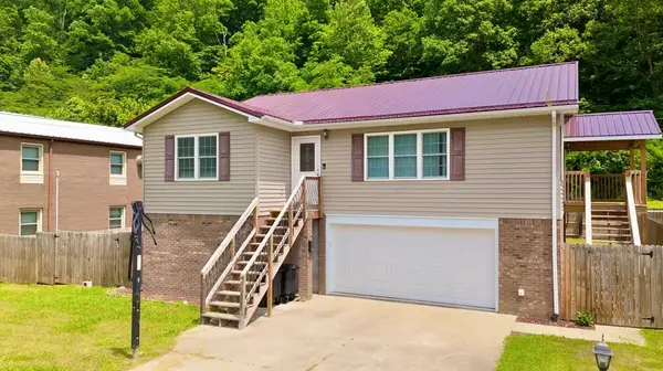 63 Meta Lane, Pikeville, KY 41501