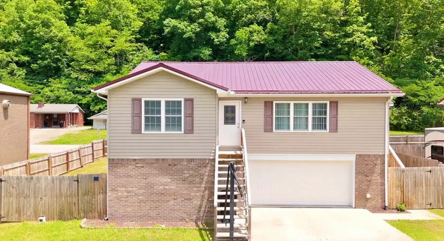 63 Meta Lane, Pikeville, KY 41501 - #2