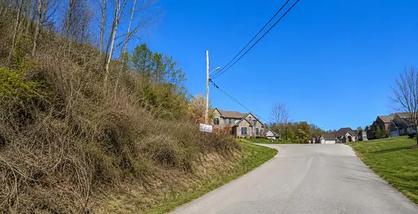 2 Cedar Creek Phase 7, Pikeville, KY 41501