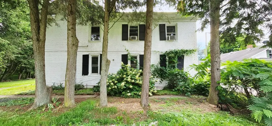 416 East Sycamore St, Louisa, KY 41230 - #3