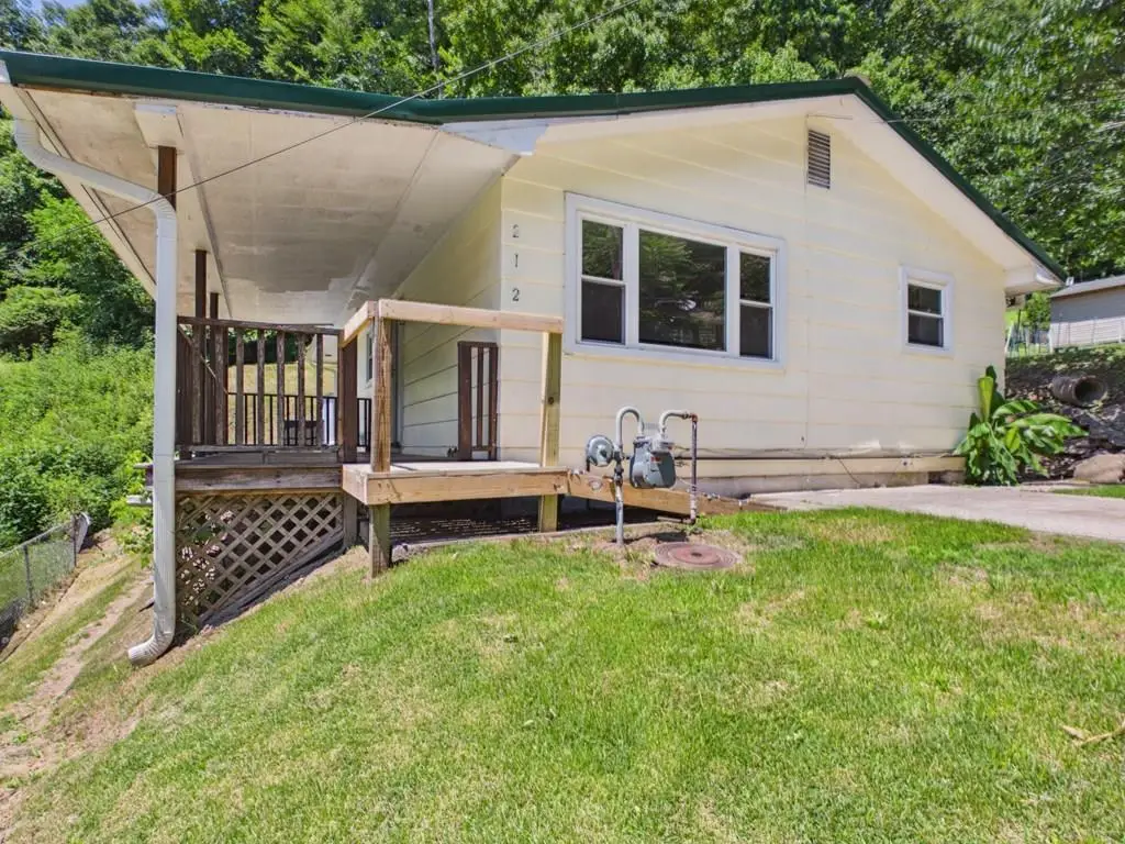 212 Jennifer Drive, Paintsville, KY 41240 - #1