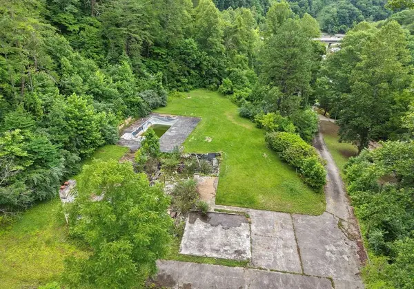 93 Begley Drive, Hazard, KY 41701