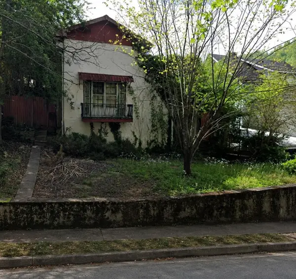 233 Walnut, Hazard, KY 41701