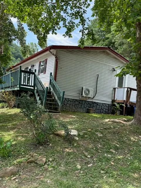 288 Pike Floyd Hollow, Betsy Layne, KY 41605 - #3