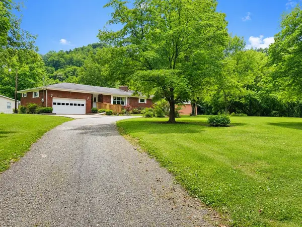 41 Trevor Lane, Prestonsburg, KY 41653
