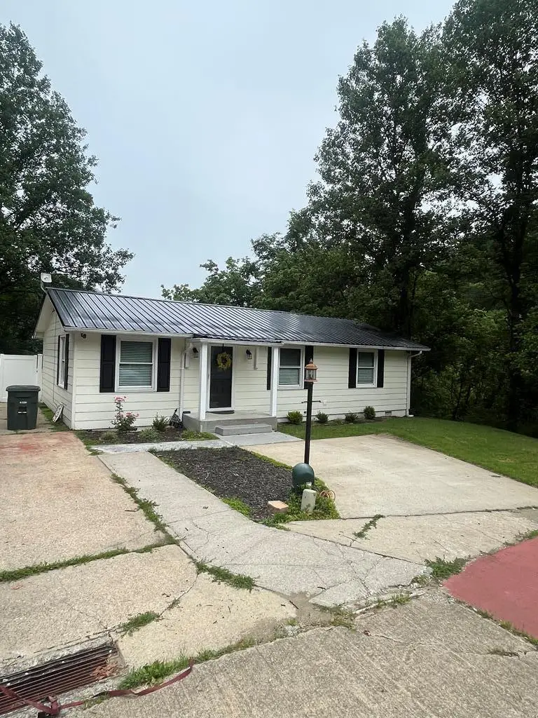 182 West Keyser Heights, Pikeville, KY 41501 - #1