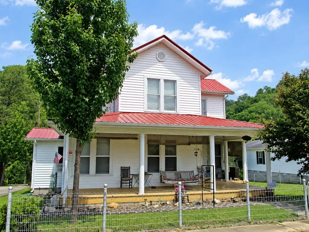 192 N Buckingham Ave, West Van Lear, KY 41268 - #1