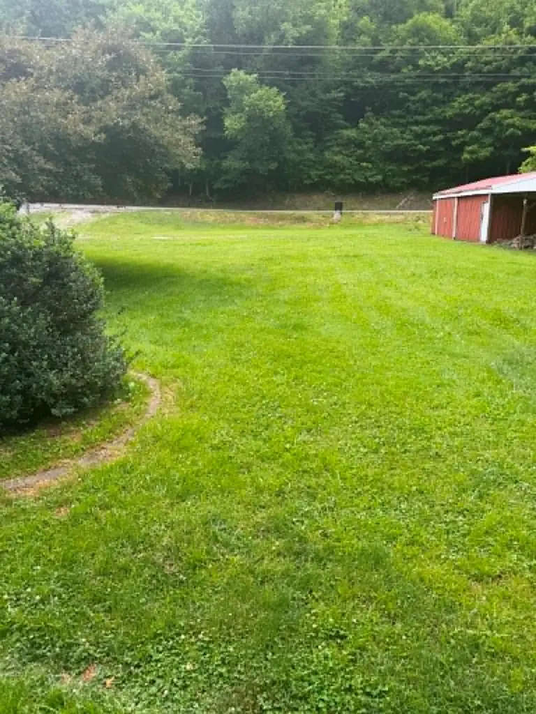 601 Rt 466, Melvin, KY 41650 - #3