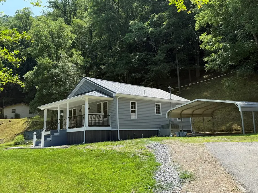 2442 Collins Hwy, Pikeville, KY 41501 - #3