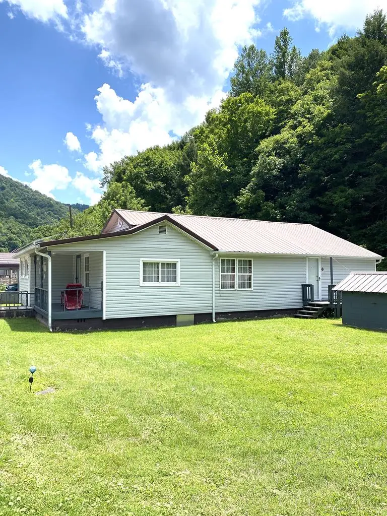 25 West Back St., McDowell, KY 41647 - #1