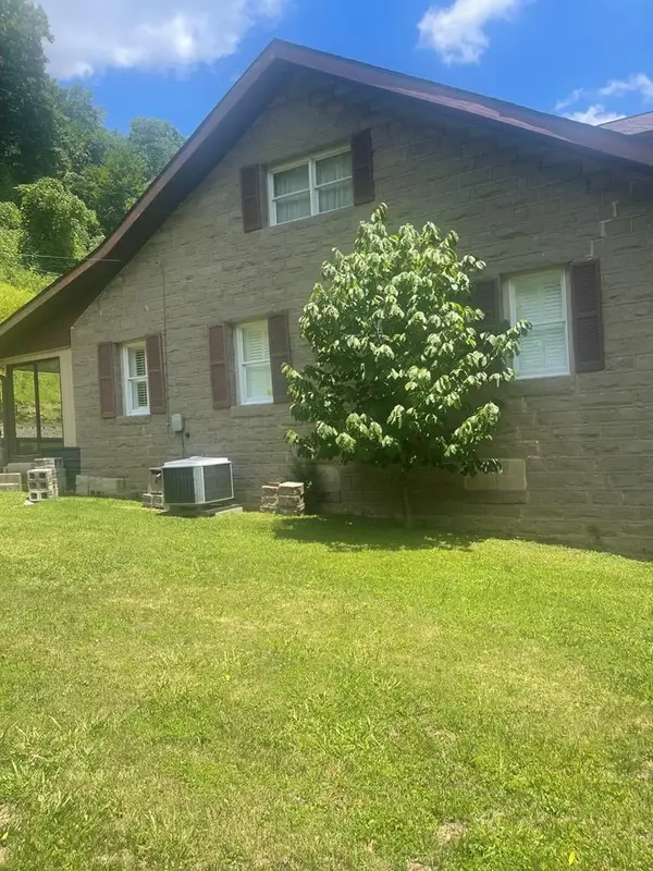 540 West Main Street, Hindman, KY 41822