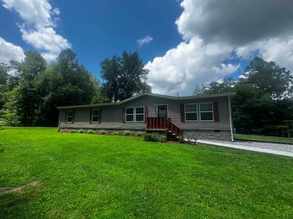 1327 Ridge Line Road, Raccoon, KY 41557 - #1