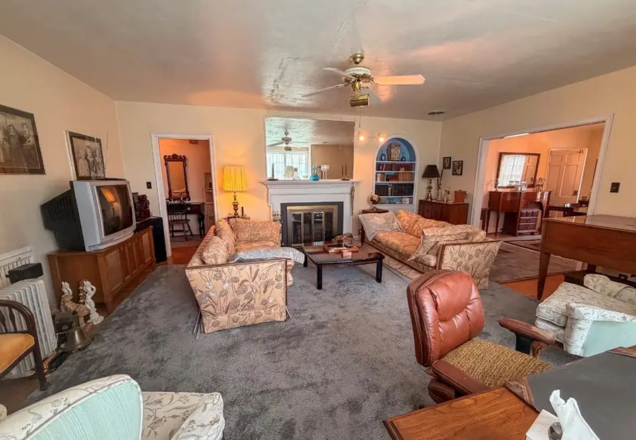 209 Highland Ave, Hazard, KY 41701 - #3