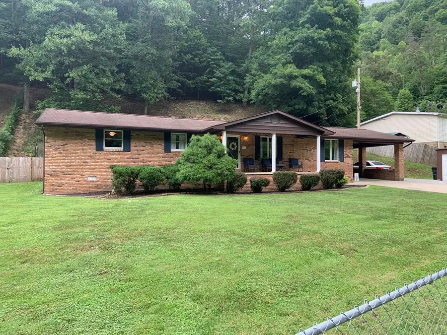 224 Gardner Fork, Shelbiana, KY 41562 - #2