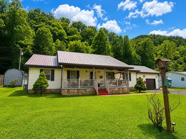 76 Holbrook Drive, Banner, KY 41603