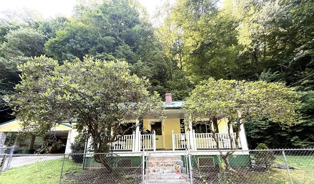 2505 Pinson Fork Rd., McAndrews, KY 41543 - #1