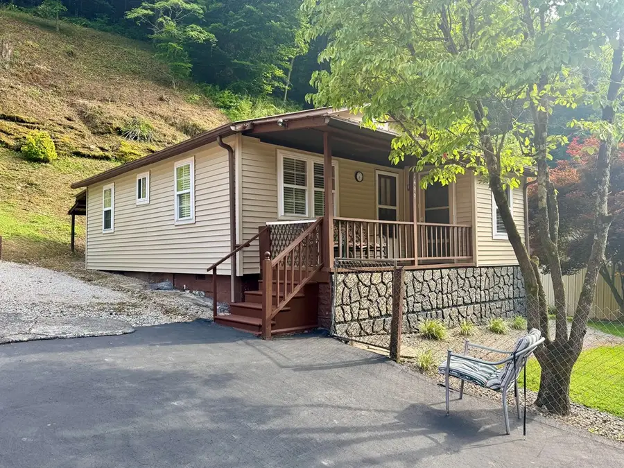 1499 Powells Creek, Pikeville, KY 41501 - #3