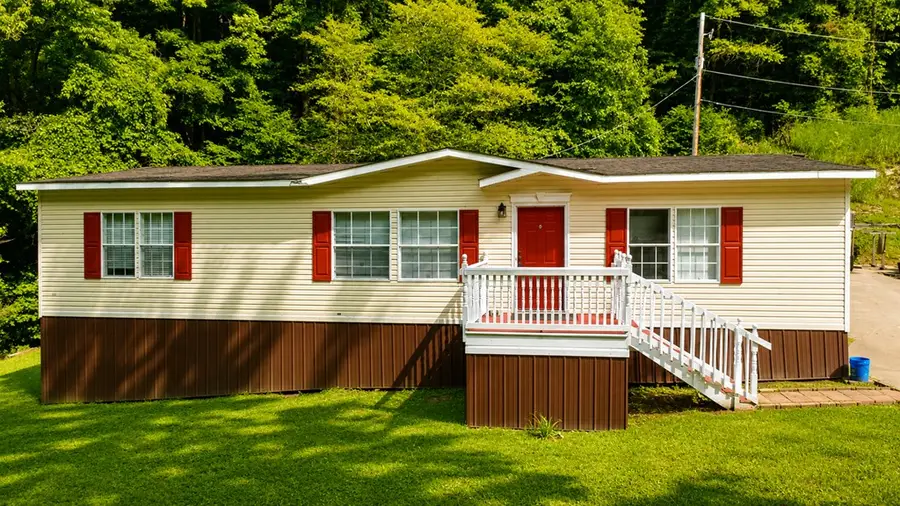 73 Hillside Dr, Forest Hills, KY 41527 - #2