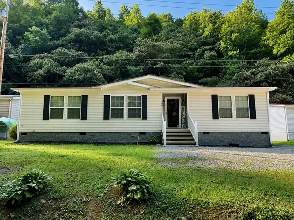 108 Coon Branch, Pikeville, KY 41501